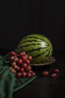 View of a whole watermelon on a plate