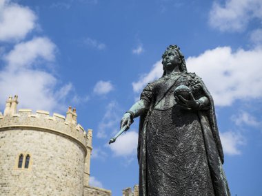 Kraliçe Victoria Heykeli, Windsor Şatosu, Windsor, İngiltere.