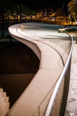 Benidorm Gece Gezintisi Eğrisi Benidorm 'da