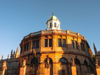 Sheldonian Tiyatrosu, Oxford Üniversitesi, Oxford, İngiltere.