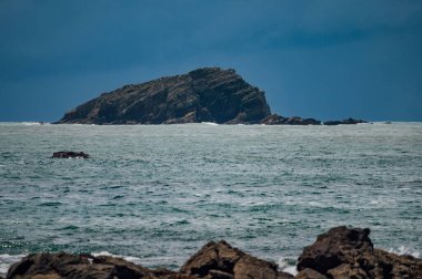 Pasifik Okyanusu 'ndaki Rocky Adası, Manuel Antonio, Kosta Rika