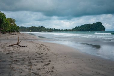 Espadilla Plajı Yağmurdan Sonra, Manuel Antonio, Kosta Rika