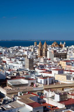 Torre Tavira kulesinden Cadiz Katedrali 'ne