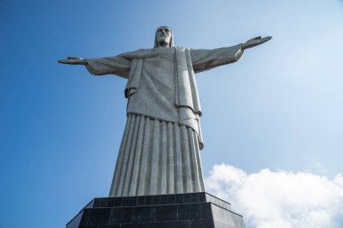 Kurtarıcı İsa 'nın Corcovado Dağı' nın tepesindeki heykeli