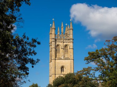 Magdalen Kulesi, Oxford Üniversitesi, Oxford, İngiltere.