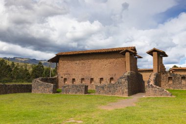 Raqchi, Peru 'da Cus' ta bulunan bir İnka arkeoloji alanıdır.