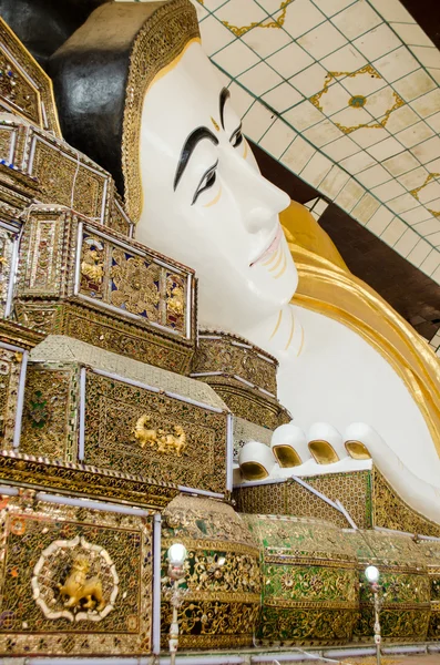 Bouddha Shwethalyaung Grande Statue Bouddha Inclinable — Photo