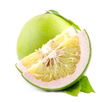 Yeşil armut, beyaz arkaplanda izole bir meyve.