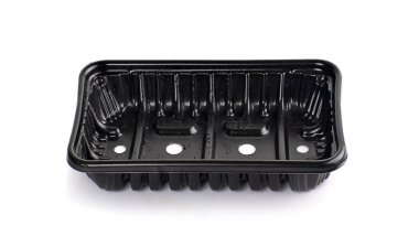 Beyaz arka planda plastik konteynır. Kesme Yolu.