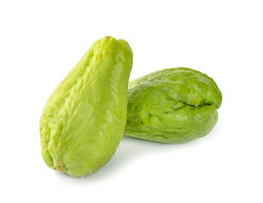 Beyaz arkaplanda Chayote izole edildi