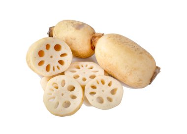 Beyaz arkaplanda izole edilmiş nilüfer kökü