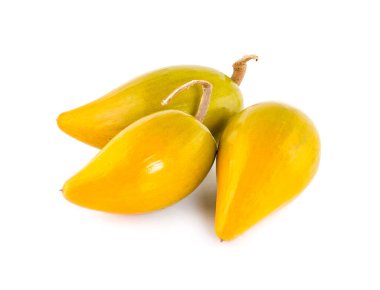 Beyaz arka planda yumurta meyvesi, Canistel, Sarı Sapote (Pouteria campechiana (Kunth) Baehni).
