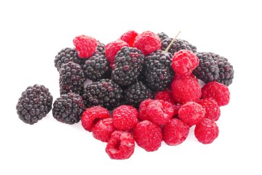 Ahududu ve böğürtlen Beyaz Arkaplanda izole