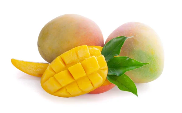 Frutta Mango Con Cubetti Mango Fette Isolato Sfondo Bianco — Foto Stock