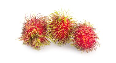 Rumbutan meyveleri beyaz arka planda izole