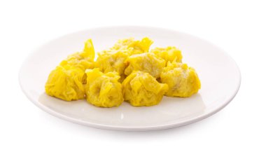 Karides Çince buğulanmış beyaz arka plan üzerinde izole hamur tatlısı