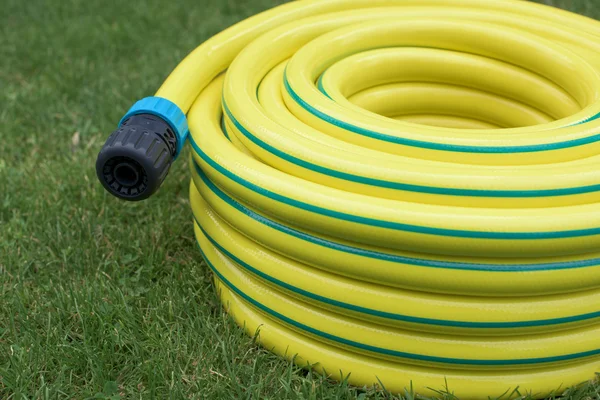 Yellow whole-length Hose-pipe — Stock Photo, Image