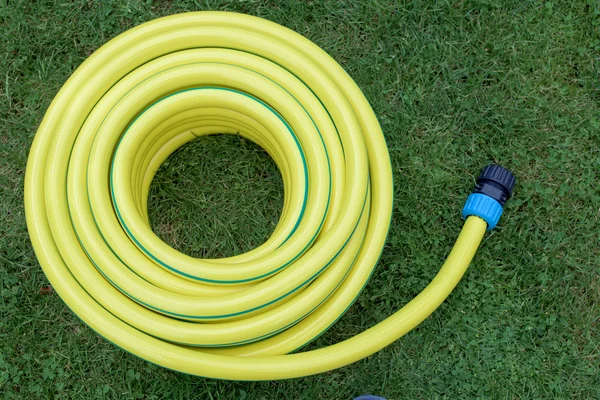 Yellow whole-length Hose-pipe — Stock Photo, Image