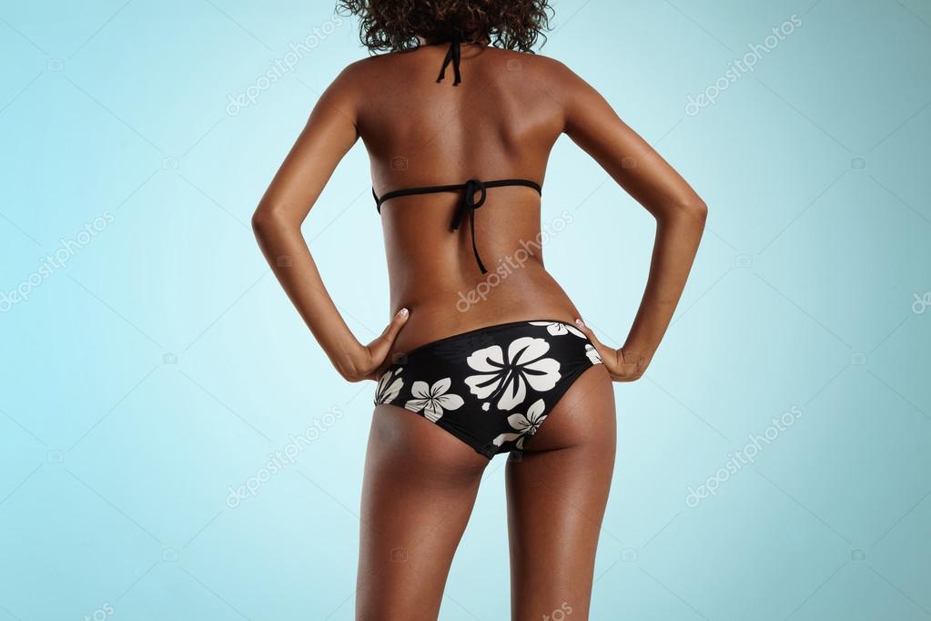 latin women in bikinis