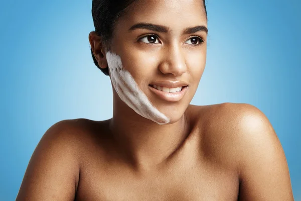 Woman with cleansing foam — Stock Photo, Image