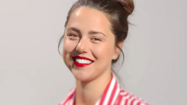 Photo close up portrait image of caucasian brunette girl with saturated deep red lips, wide smiling. — Stock Photo, Image