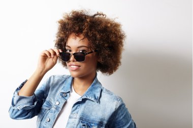 Kadın giyiyor Kot ceket