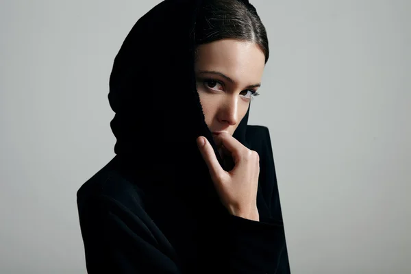 Woman with hood on head — Stock Photo, Image