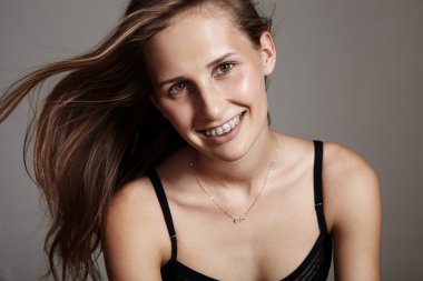 Kadın saç ve diş ayraçları üfleme