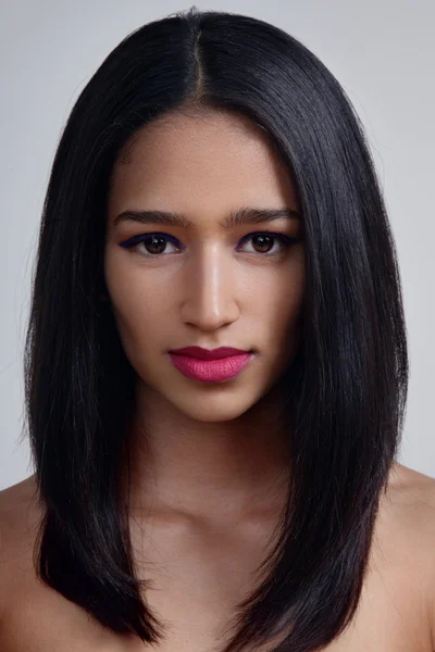 Woman with magenta lips — Stock Photo, Image