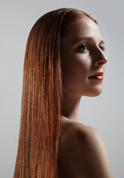 Longhair redhead woman — Stock Photo, Image