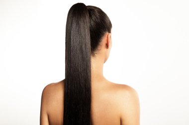 kadın ile at kuyruğu