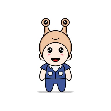 Salyangoz kostümü giyen yakışıklı bir erkek karakteri. Maskot tasarımı konsepti