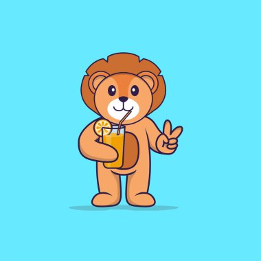 Cam içinde portakal suyu tutan sevimli bir aslan. Hayvan çizgi film kavramı izole edildi. Tişört, tebrik kartı, davetiye kartı ya da maskot olarak kullanılabilir..
