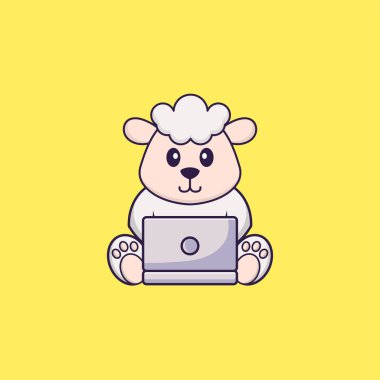 Laptop kullanan sevimli koyunlar. Hayvan çizgi film kavramı izole edildi. Tişört, tebrik kartı, davetiye kartı ya da maskot olarak kullanılabilir..