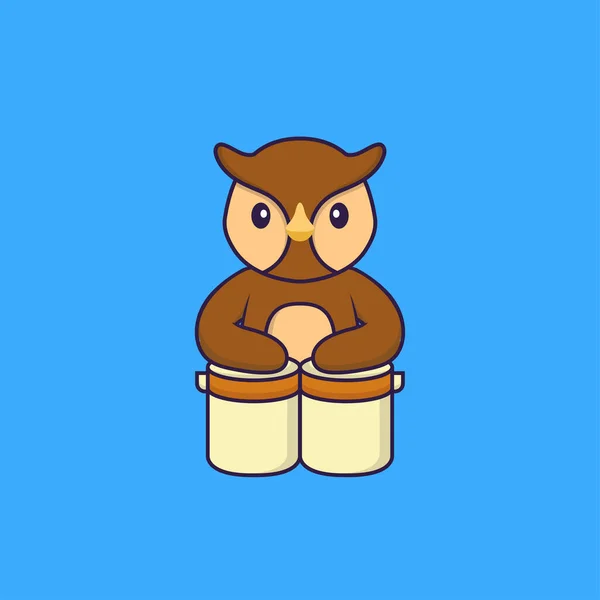 可爱的猫头鹰在打鼓 动物漫画的概念是孤立的 可用于T恤衫 请柬或吉祥物 — 图库矢量图片