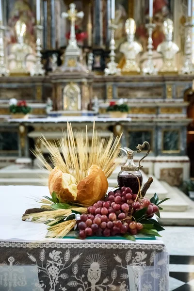 Eucharistické Symboly Chlebem Vínem Pšeničnýma Ušima Hrozny Révy Vinné Křesťan — Stock fotografie