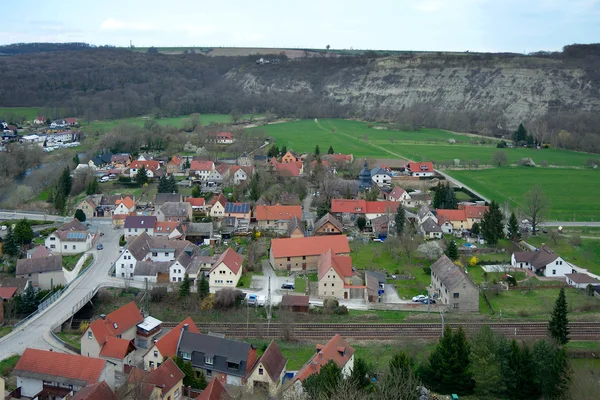 Vista da cidade de Saaleck da fortaleza de Saaleck, Alemanha — Fotografia de Stock