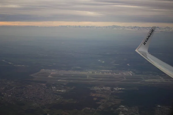 Aeroporto Milão Malpensa Ryanair Companhia Aérea Baixo Custo Voo Para — Fotografia de Stock