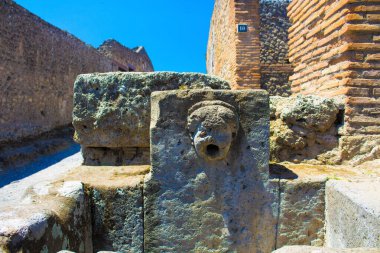 Pompeii, İtalya, 26 Haziran 2020. M.S. 79 'da Vesuvius volkanının patlamasının ardından yapılan kazılardan sonra bulunan antik Roma şehri.