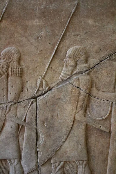 2018.06.11 Berlin Pergamon Müzesi, Yunan kenti Pergamum 'dan (Türkiye), Antik Yunanistan' dan ve Asurlu ve Babil dünyalarından müzede sergilendi.