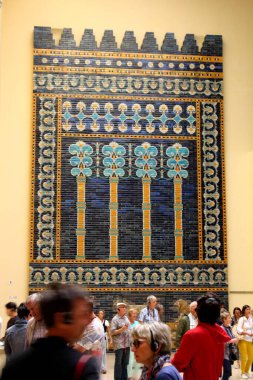 2018.06.11 Berlin Pergamon Müzesi, Antik Yunan ve Babil dünyasından Yunan kenti Pergamum 'dan (Türkiye) müzede sergilendi.