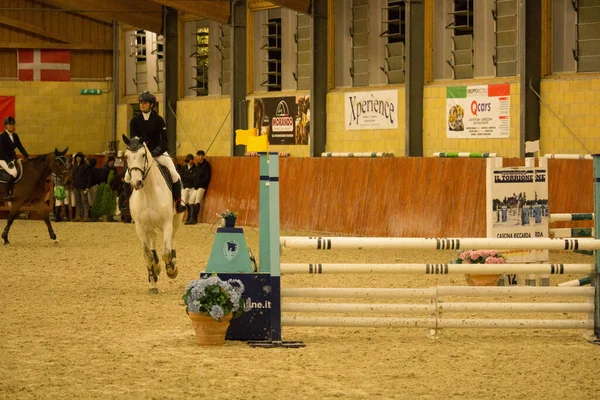 2019 Tortona Centro Equestre Cavallo Fantino Competizione Durante Una Competizione — Foto Stock