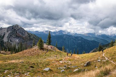 Aile Pasifik Crest iz, Washington State Chinook, hiking