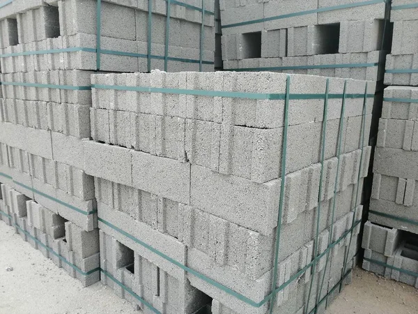Concrete briquette used in the construction of building walls is also called concrete brick.