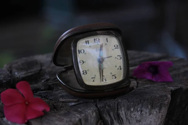 Old Decorative Table Clock — Stock Photo, Image