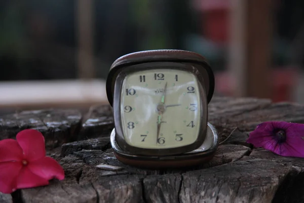 Old Decorative Table Clock — Stock Photo, Image