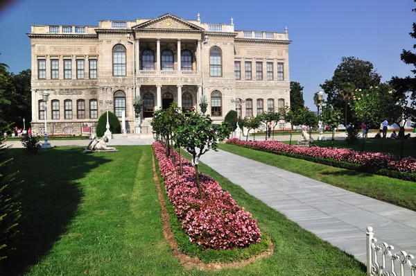 Palacio Dolmabahce en Estambul, Turquía — Foto de Stock