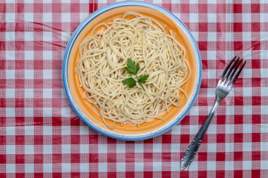 Biberiyeli ev yapımı makarna.