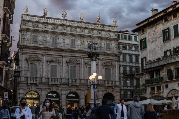 Verona Italie Septembre 2020 Tempête Sur Place Erbe Vérone — Photo