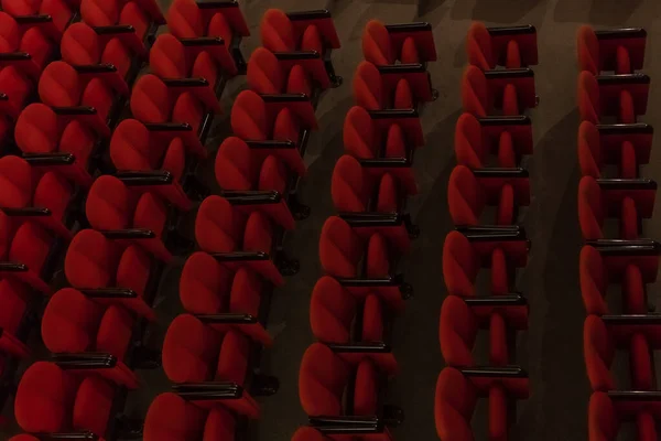 Leere Rote Stühle Reihen Theater — Stockfoto